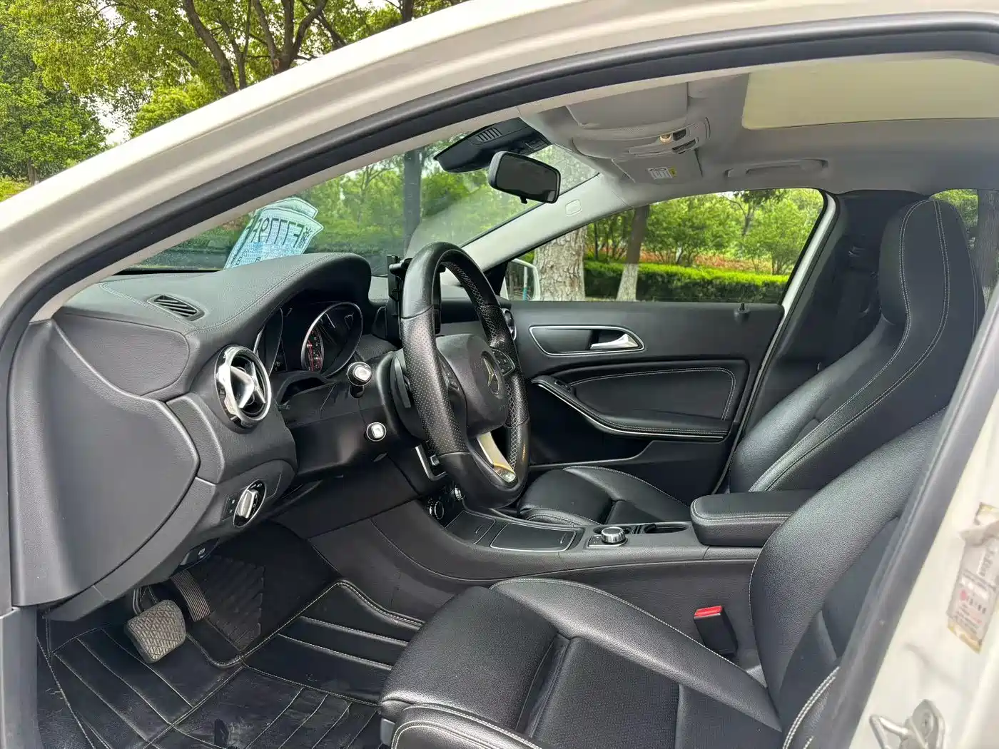 Mercedes-Benz GLA 2017 GLA 220 4MATIC Fashion фото 4