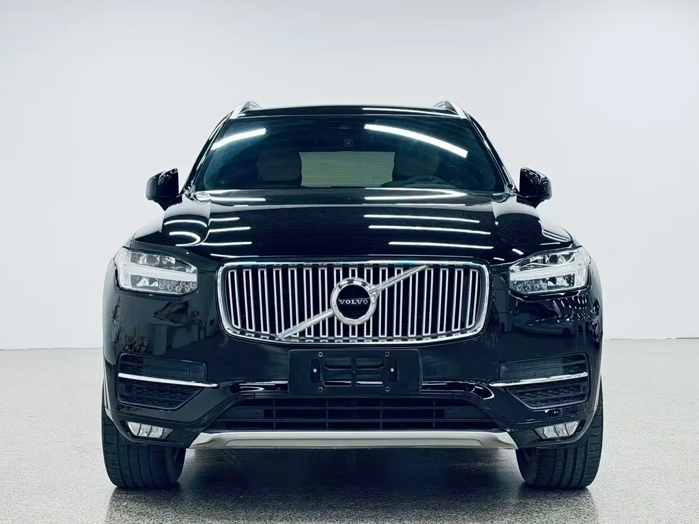 Фото 4 - Volvo XC90