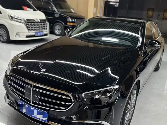 Mercedes-Benz E-Class 2023