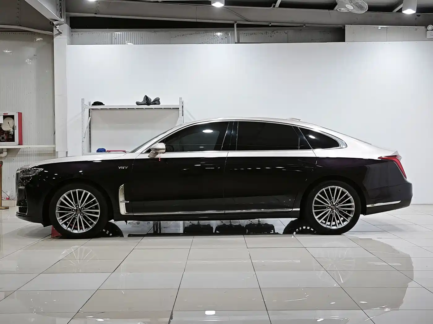  HONGQI H9