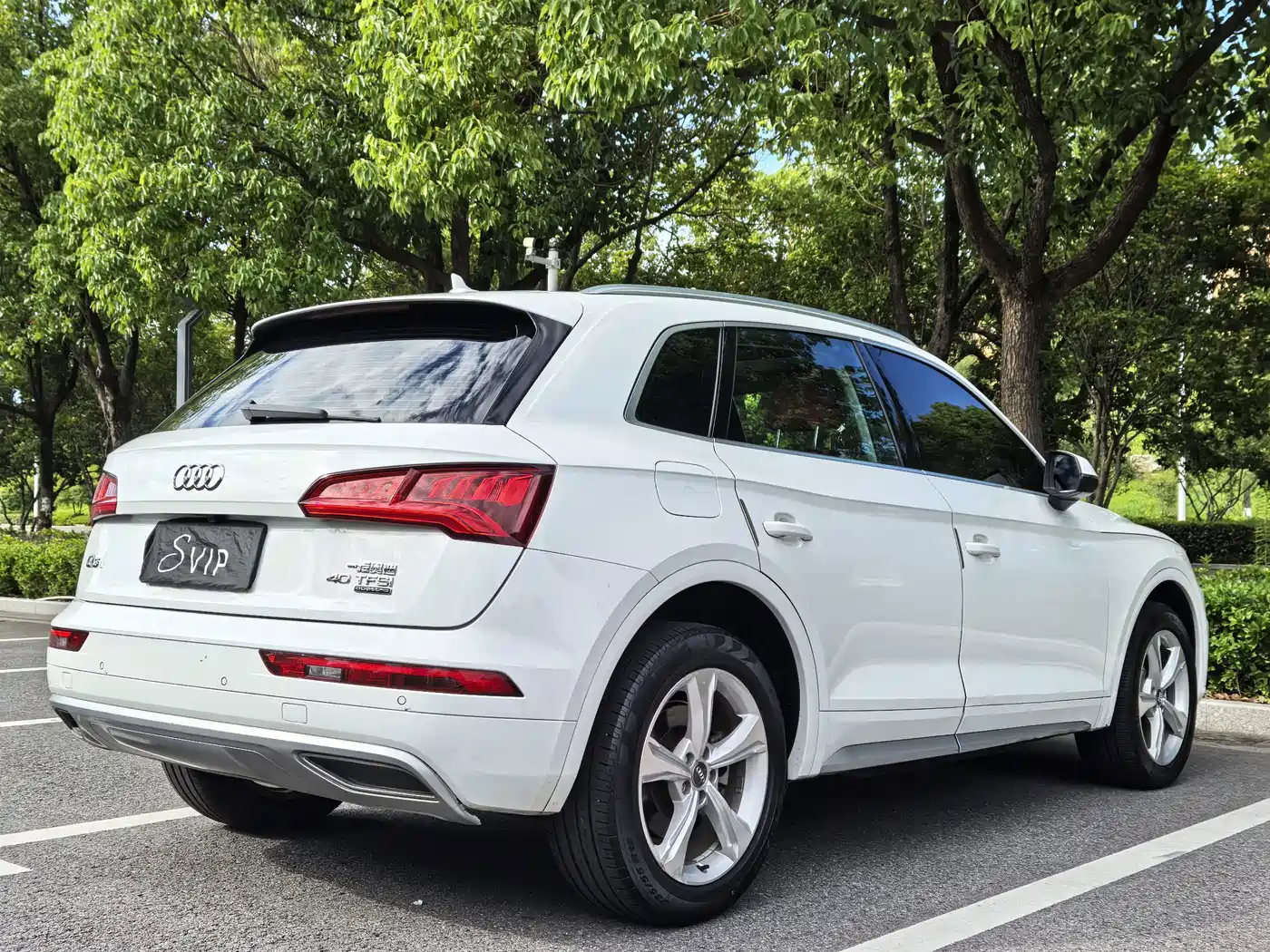 Фото 15 - Audi Q5L