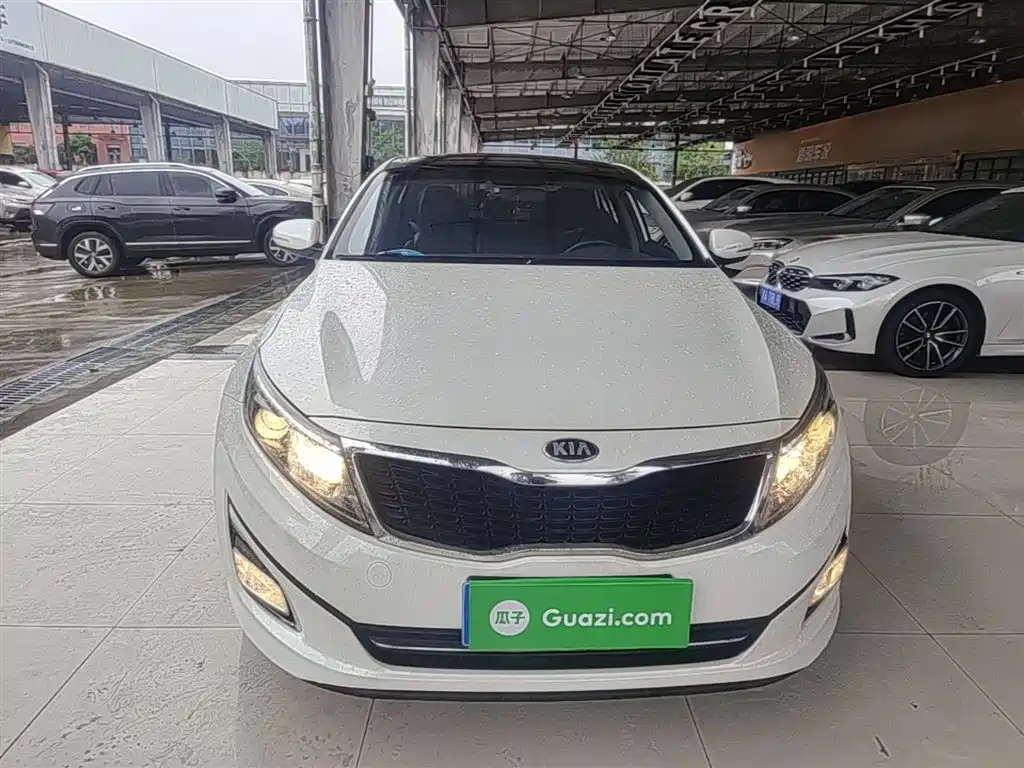Kia K5 2015 2.0L Automatic LUX фото 3