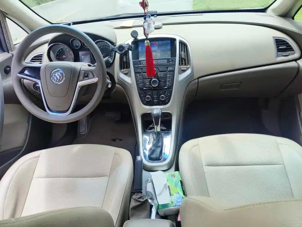 Фото 12 - Buick Excelle