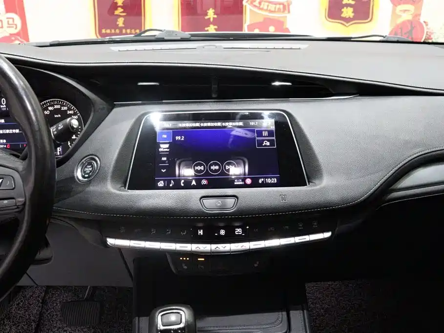 Cadillac XT4 2018 28T FWD Leading Edition фото 13