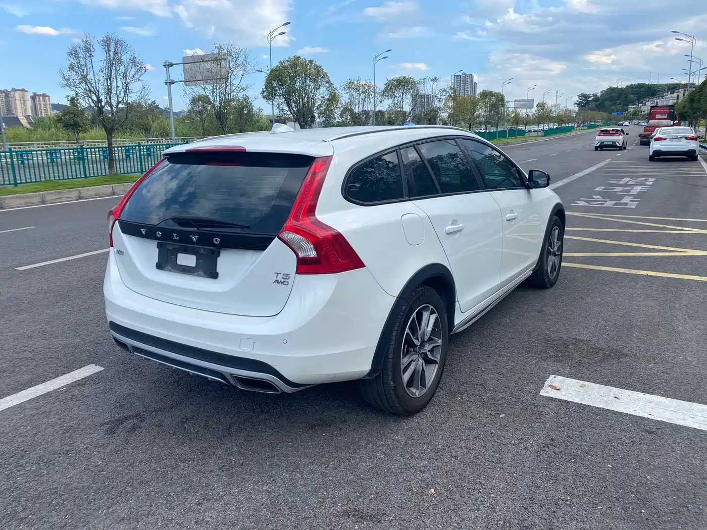 Volvo V60 2017 2017 Cross Country T5 AWD China V