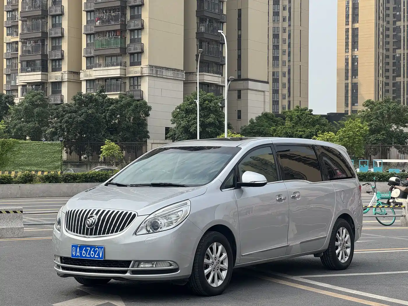 Buick GL8 2011 2.4L LT Luxury Business Executive