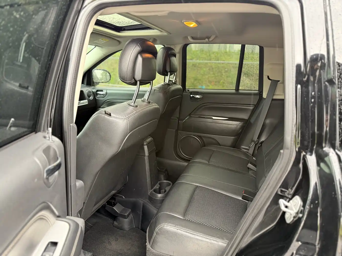 Jeep Compass (Import) 2015 2014 Facelift 2.4L 4WD Comfort Edition