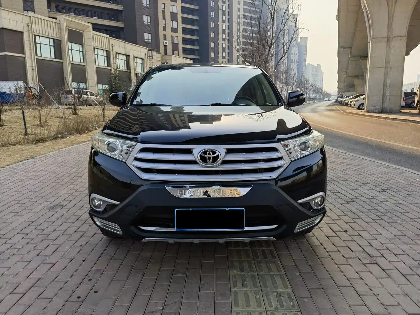 Toyota Highlander 2012 2.7L 2WD 5-seater Elite Edition фото 2