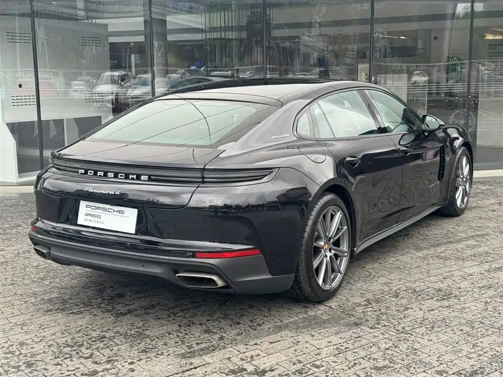 Porsche Panamera 2024 Panamera 4 Executive Long Wheelbase 2.9T фото 3