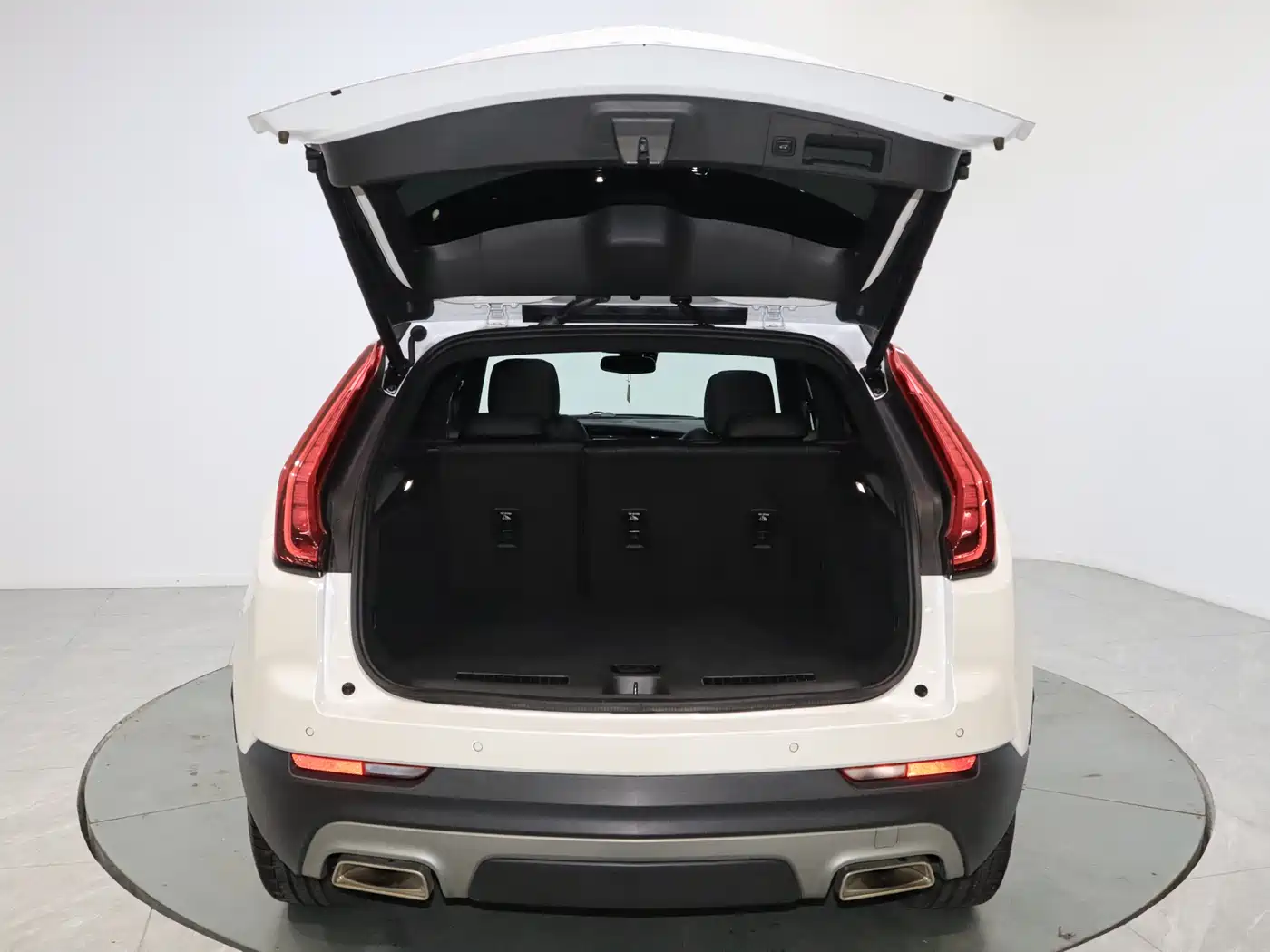 Cadillac XT4 2021 28T FWD Premium Edition фото 14
