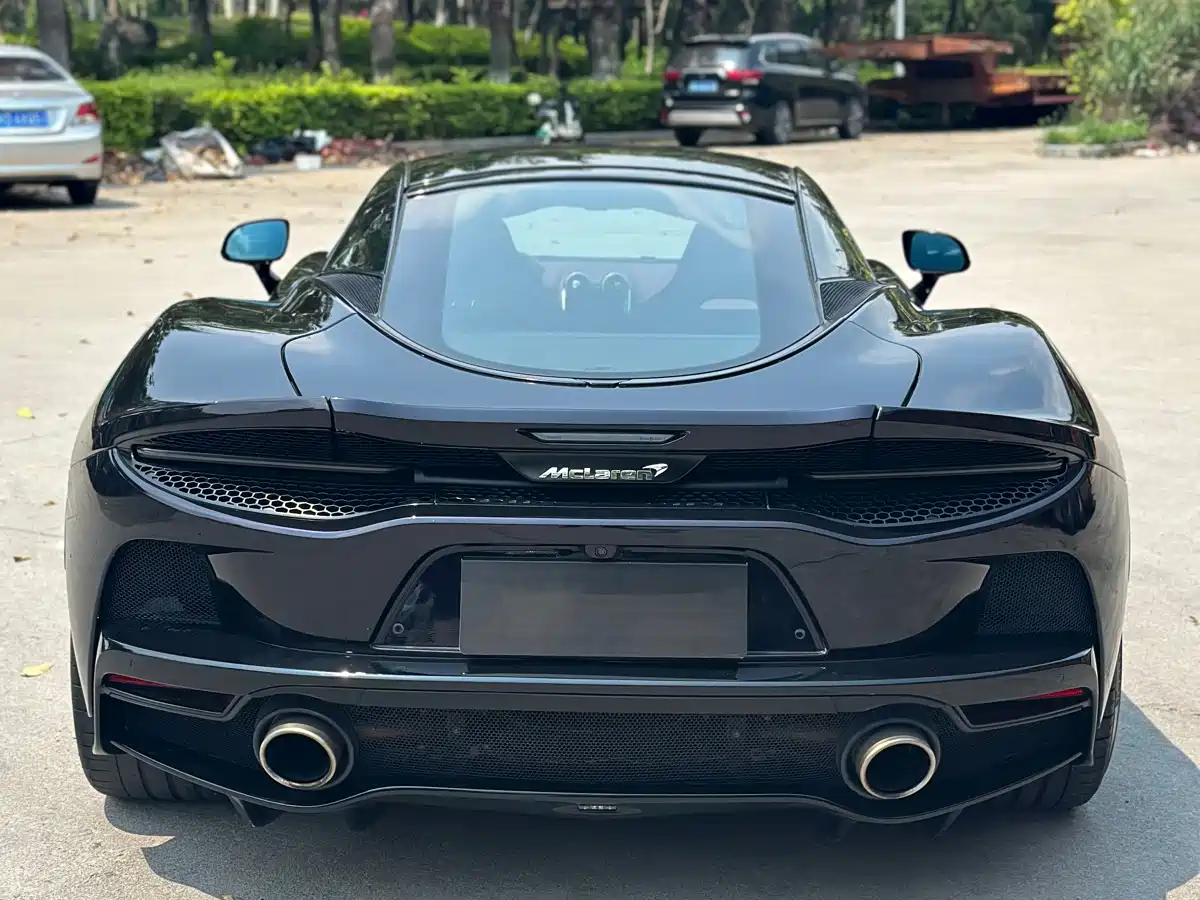MCLAREN GT