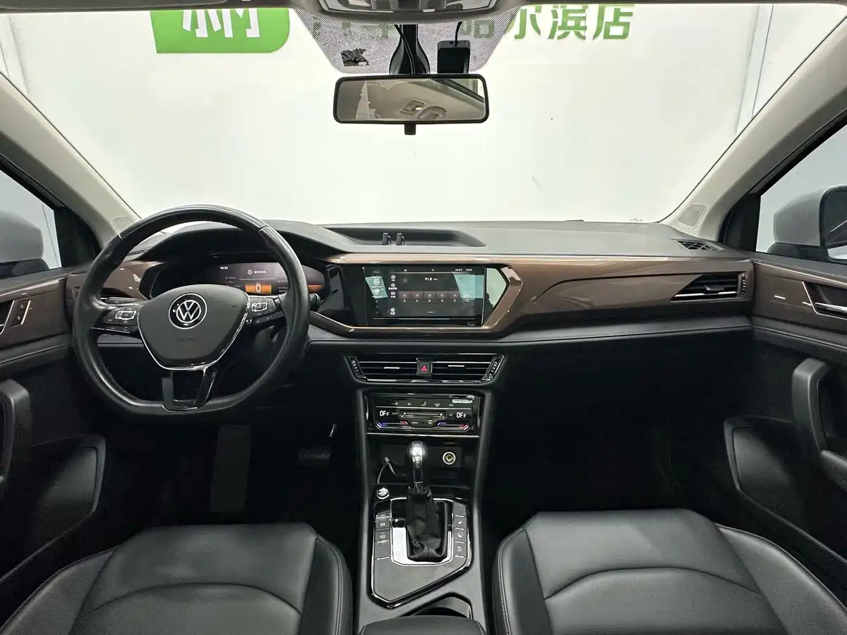 Volkswagen Tharu, миниатюра 12