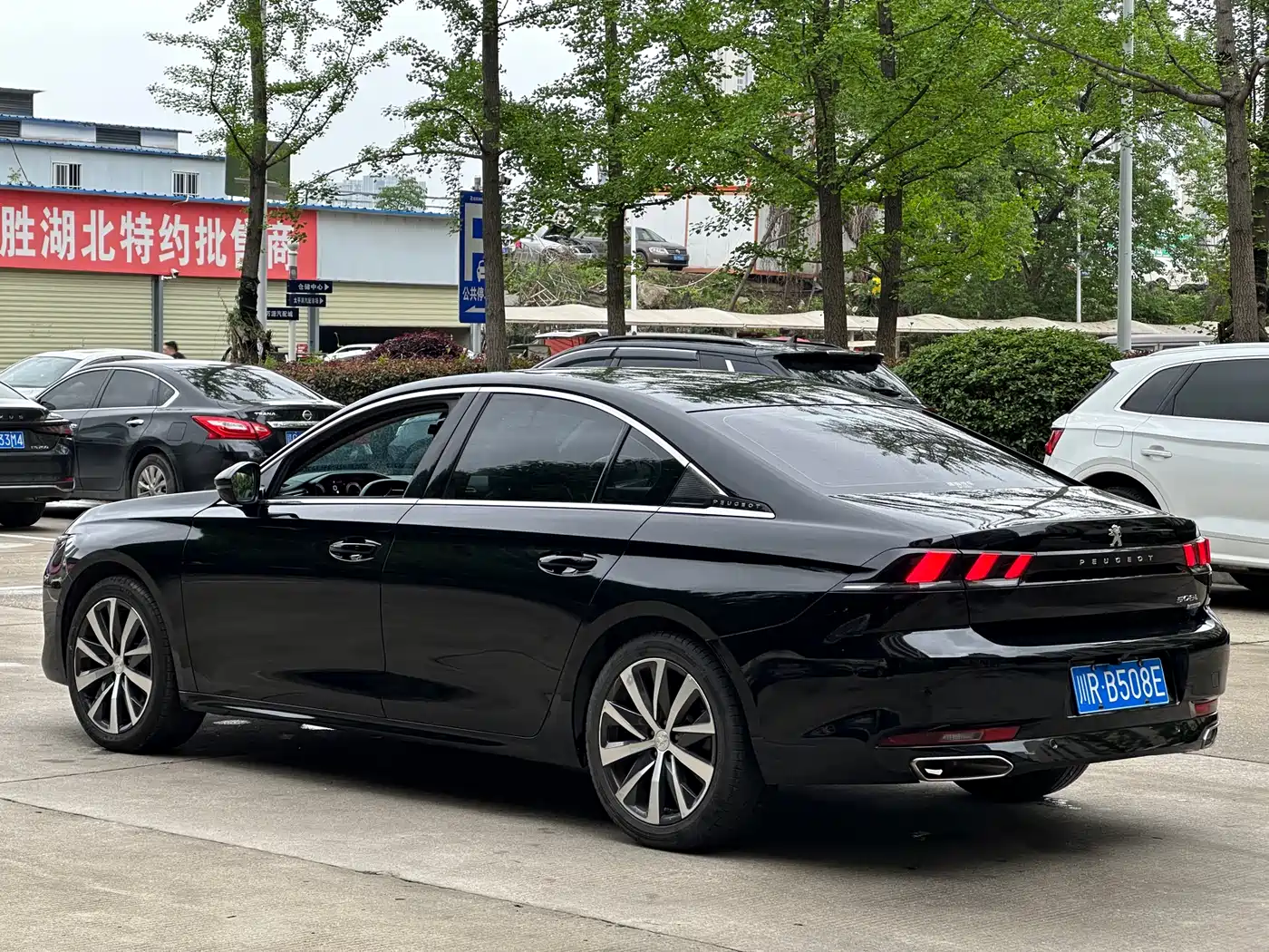 PEUGEOT 508