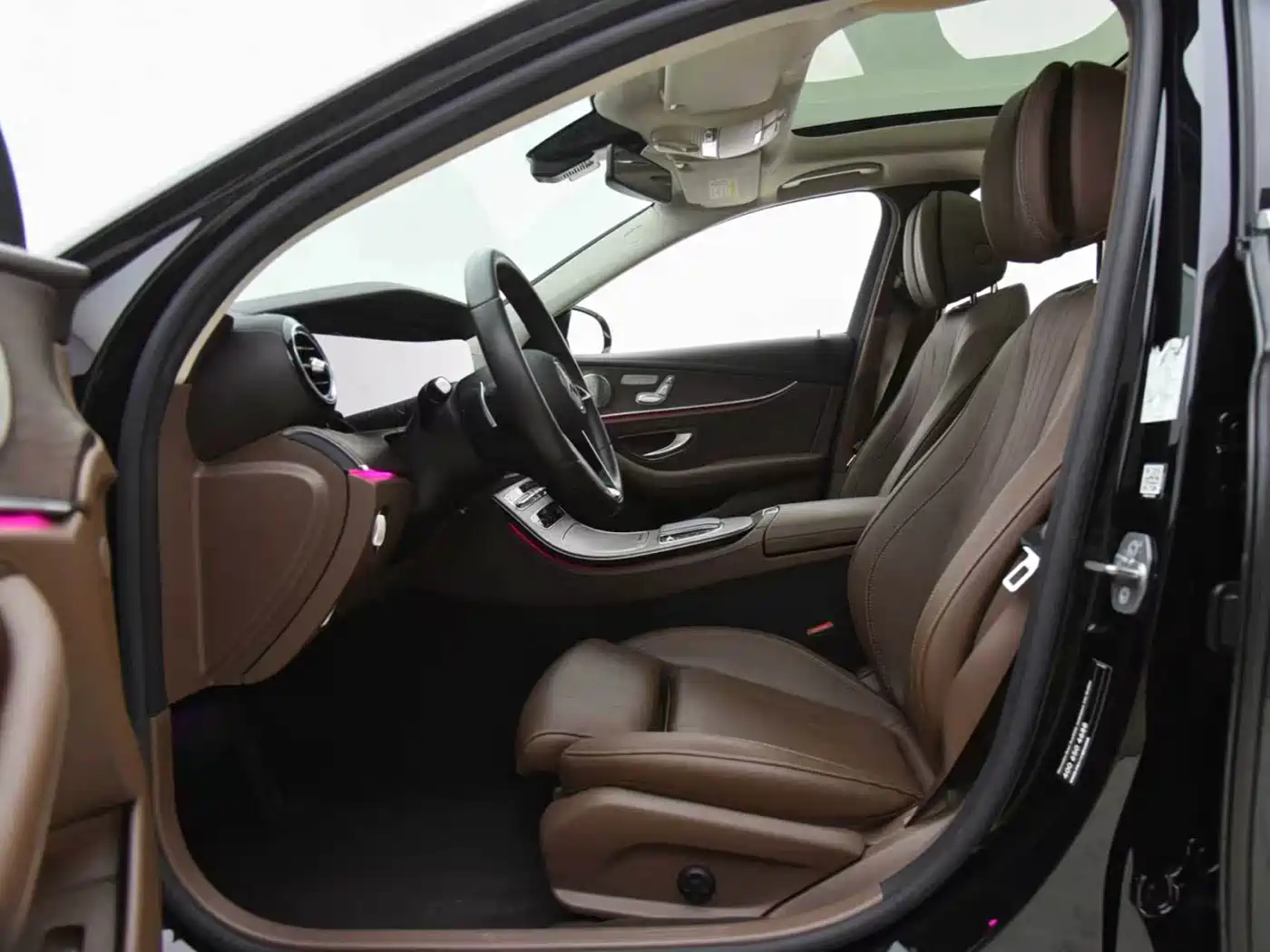 Mercedes-Benz E-Class 2022 Second Facelift E 300 L Luxury фото 8