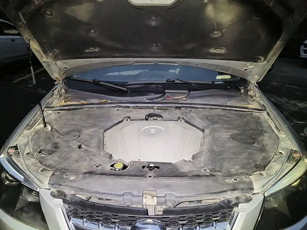 BYD S6 2013 2013 Platinum Edition 2.4L Automatic Executive
