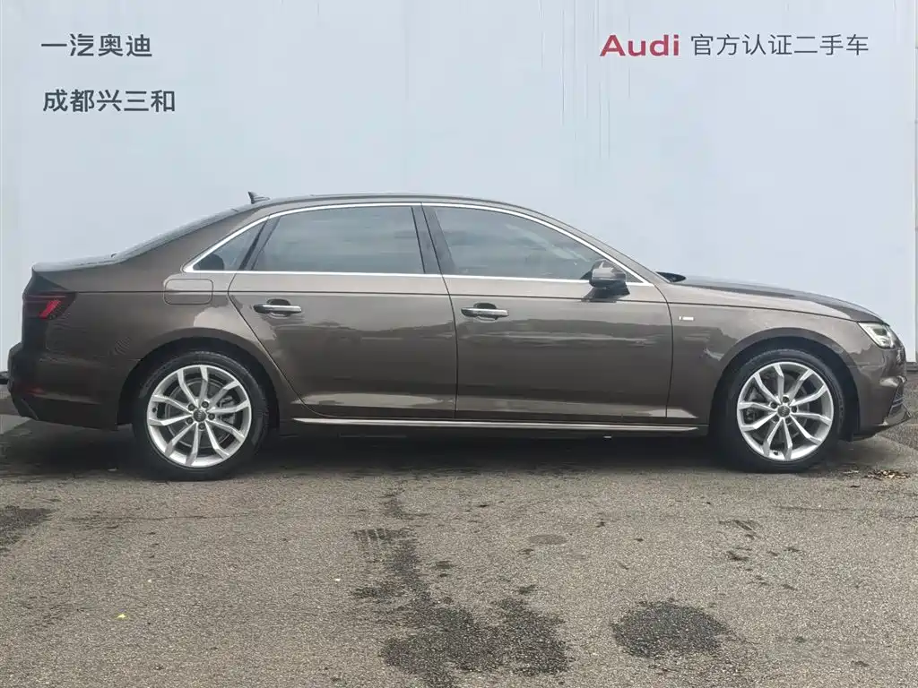Audi A4L 2018 30th Anniversary 40 TFSI Fashion фото 3