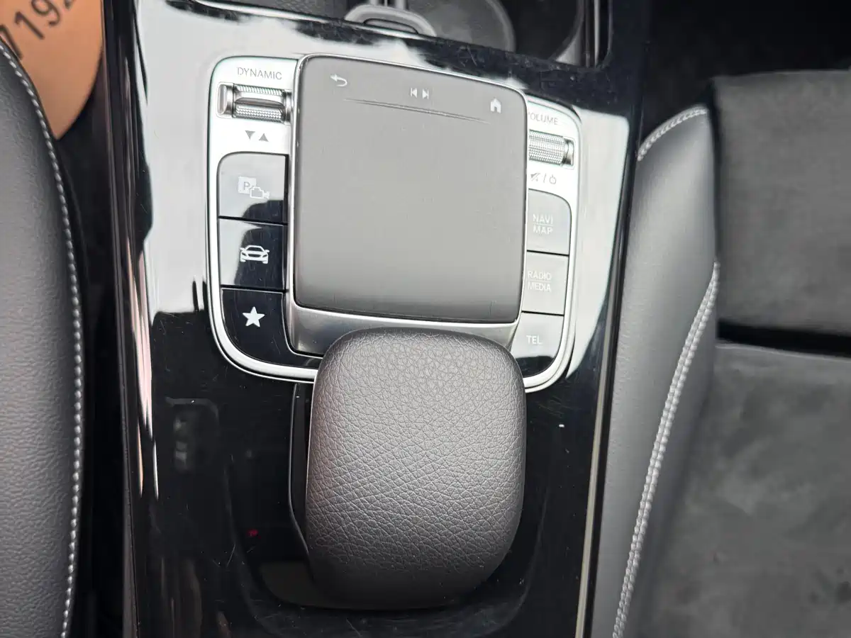 Mercedes-Benz A-Class 2020 A 200 L Sport Sedan фото 26