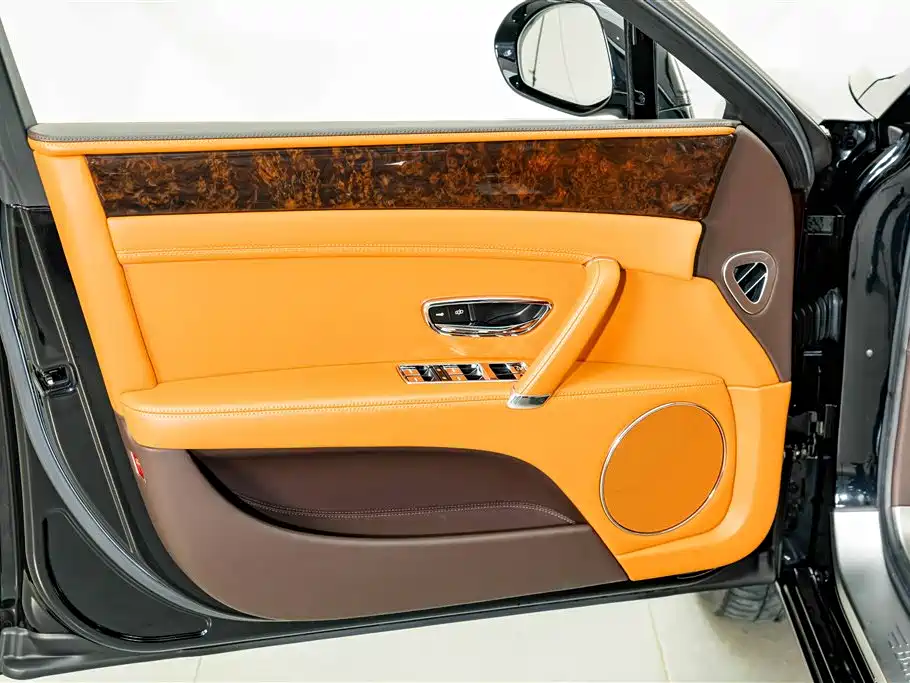 Photo 16 - Bentley Flying Spur