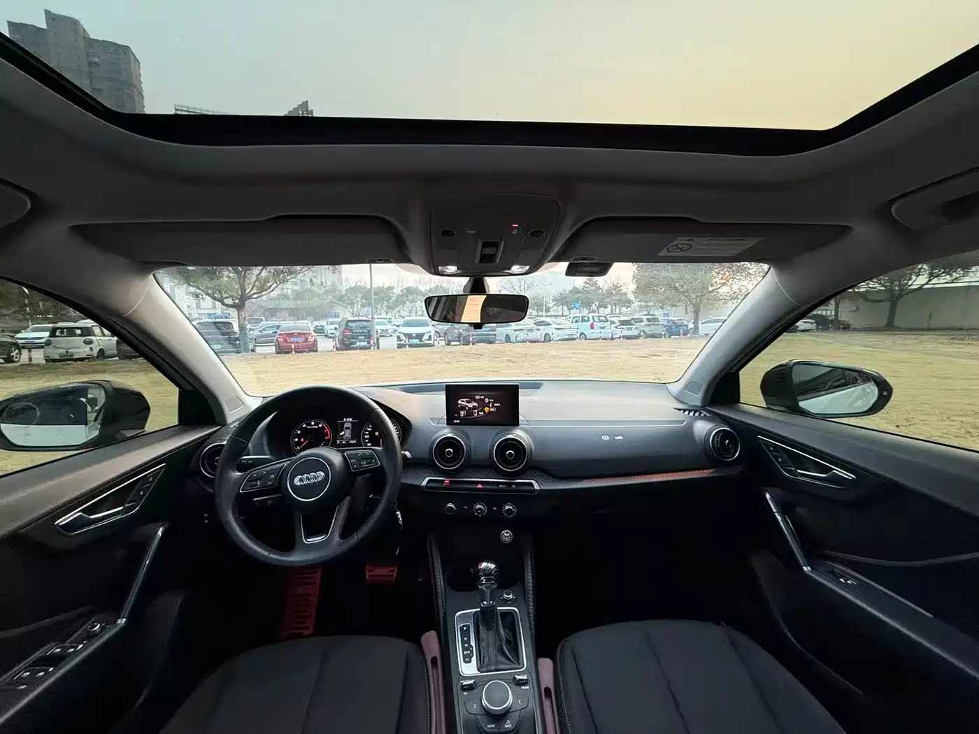 Audi Q2L 2018 35 TFSI Launch Exclusive Edition China VI фото 6