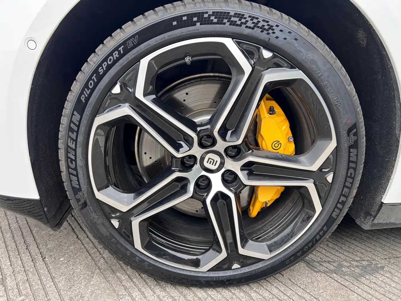 Xiaomi Auto Xiaomi SU7 2024 RWD Ultra Long Range Advanced Smart Driving Pro Edition фото 17