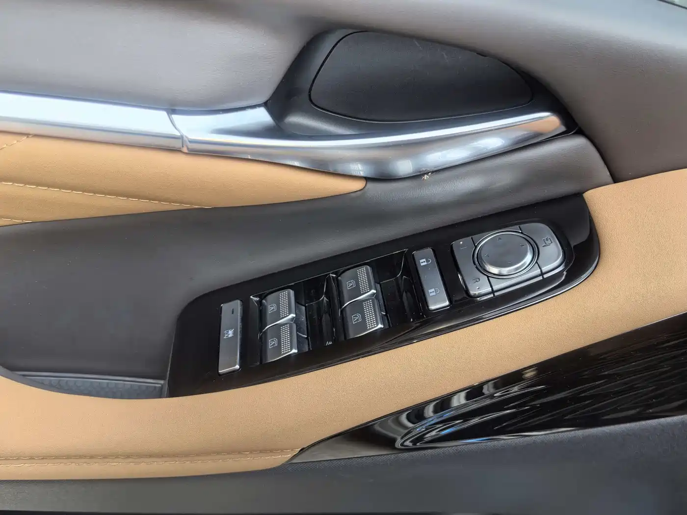 GAC Trumpchi Trumpchi M8 2024 Master Series 400T Premium Edition фото 19