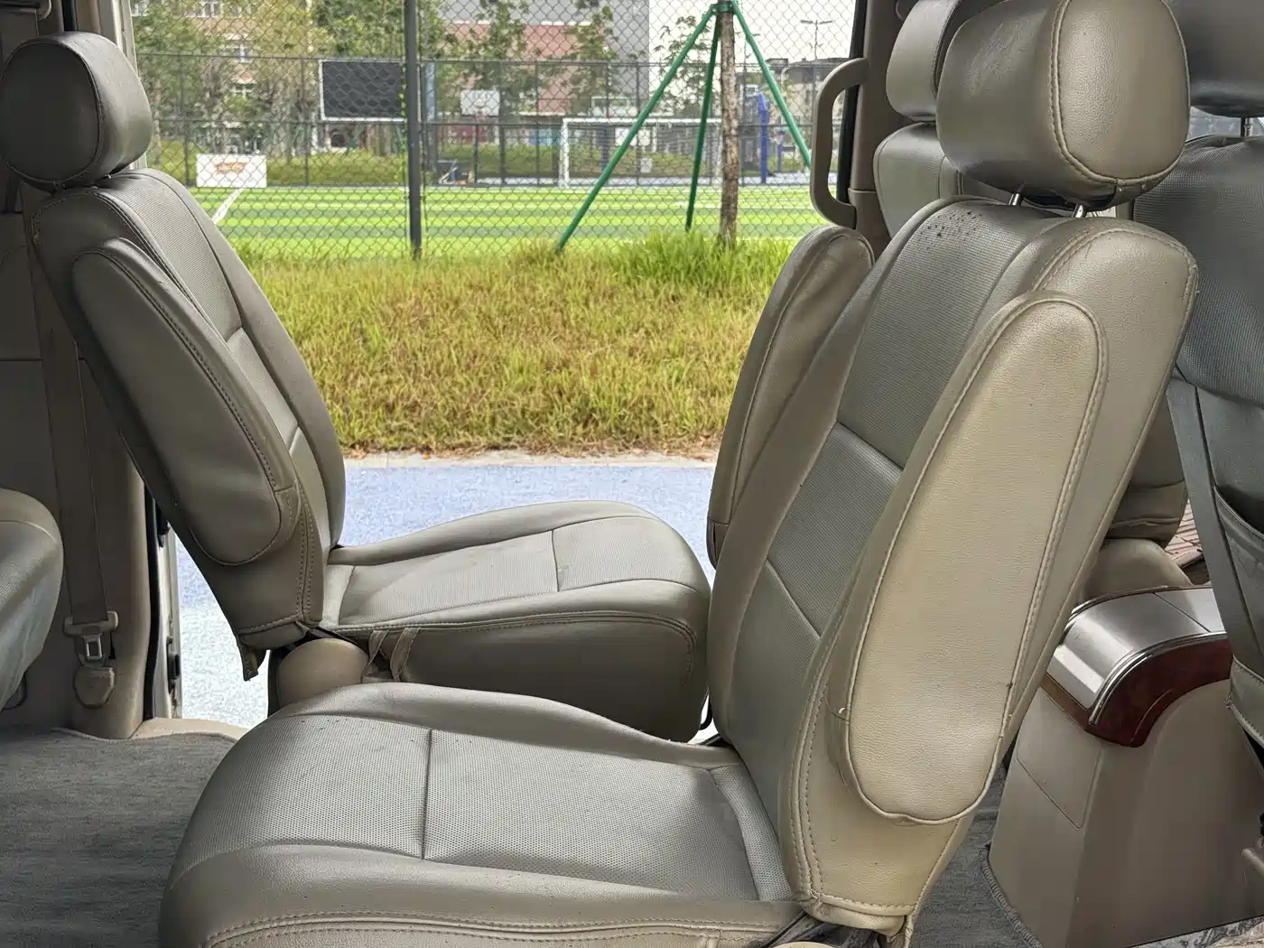 Jinbei Grace 2010 2010 2.4L-3rd Gen Prestige Standard 9-seater 4RB2