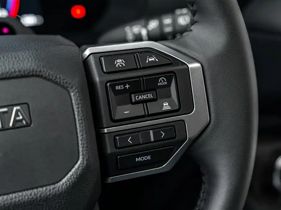 Toyota Prado 2024 2.4T All-Terrain TX Edition 5-Seater фото 10