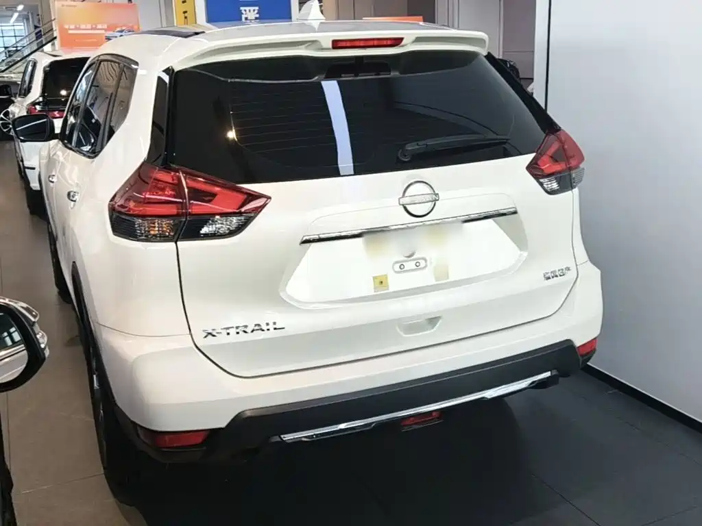 Nissan X-Trail 2026 2025 Honor 2.0L 2WD Leading Edition