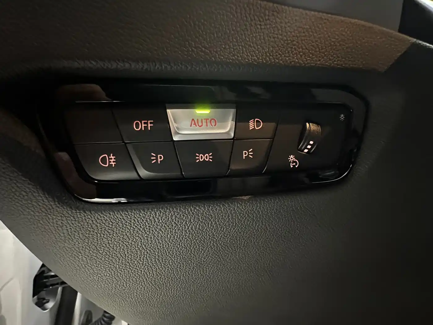 BMW 3 Series 2023 320Li M Sport Package фото 11