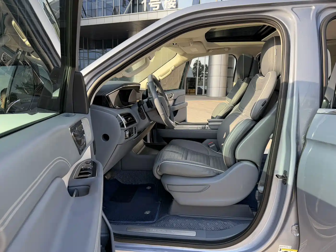 Lincoln Navigator 2022 2020 3.5T Long Wheelbase Presidential Edition