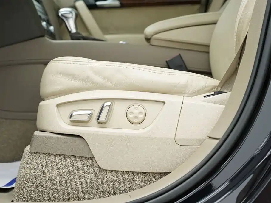 Audi Q7 2011 2011 3.0 TFSI Technology (245kW)