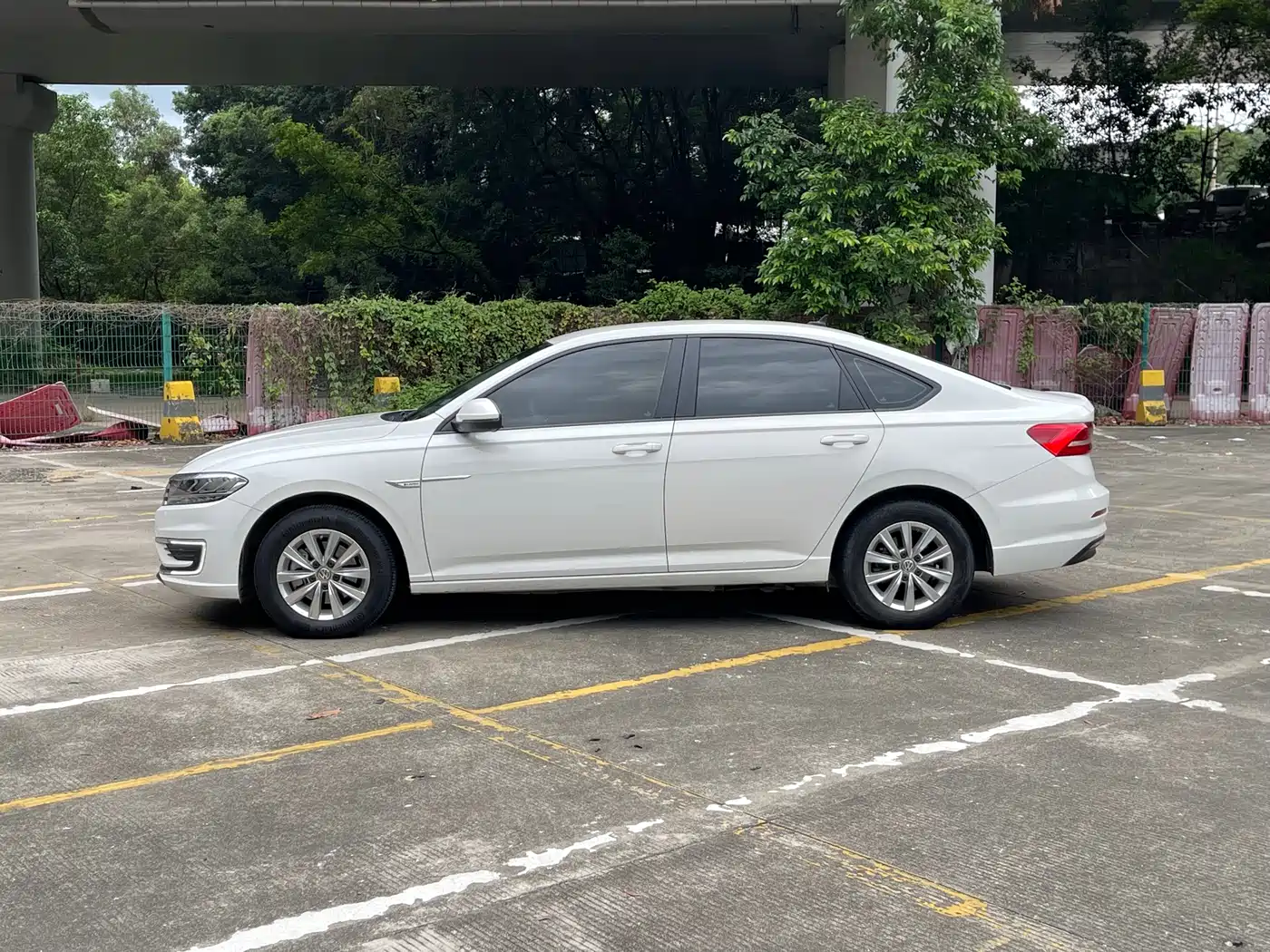 VOLKSWAGEN Lavida Pure Electric