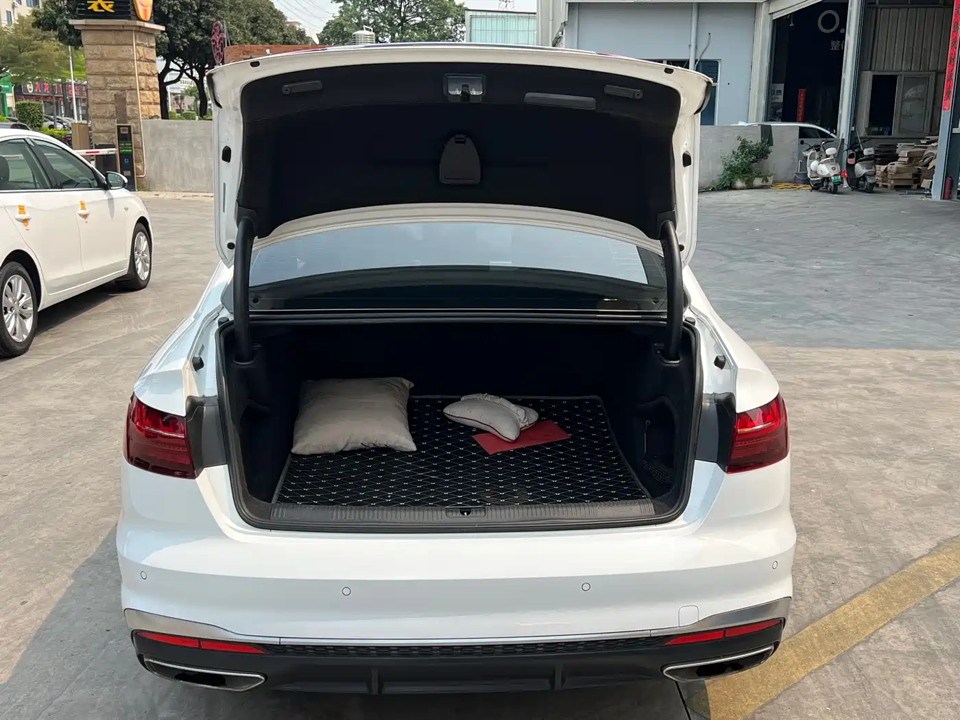 Audi A4L 2020 40 TFSI Fashion Dynamic Edition фото 12