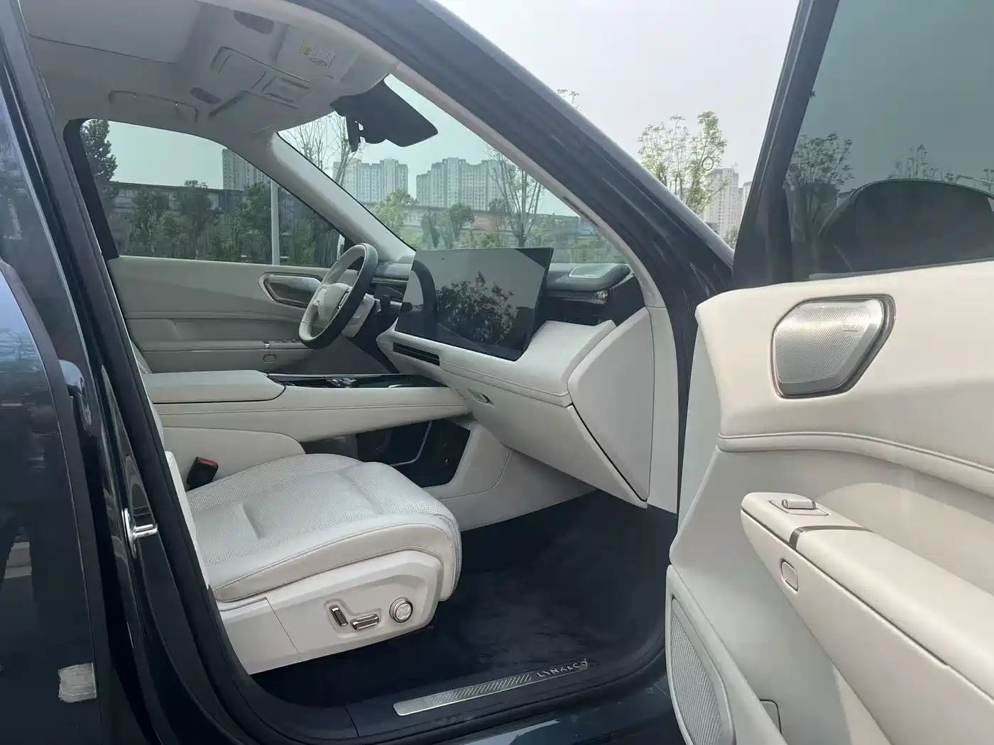 Lynk & Co 900 2025 2.0T Ultra фото 15