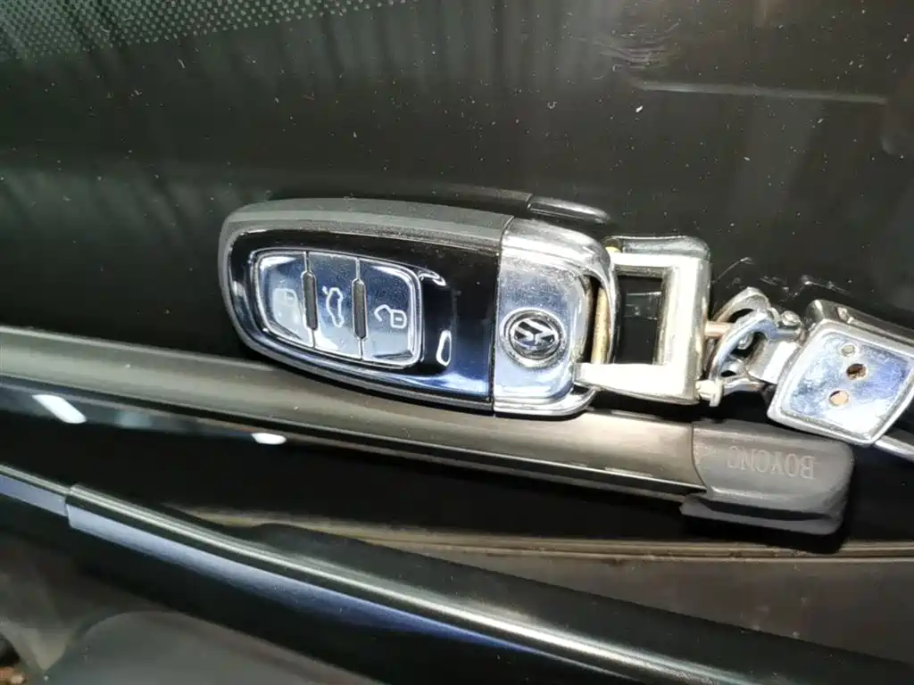 Volkswagen Phideon 2019 380TSI 2WD Business Edition China VI фото 9