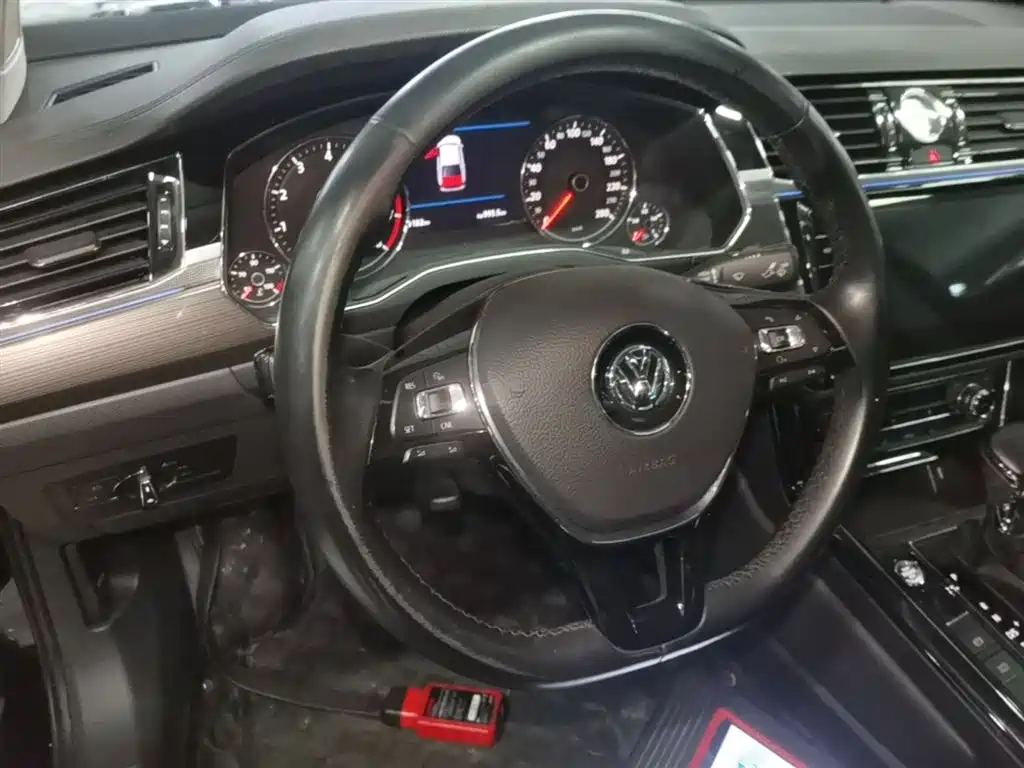 Volkswagen Phideon 2019 380TSI 2WD Business Edition China VI фото 11