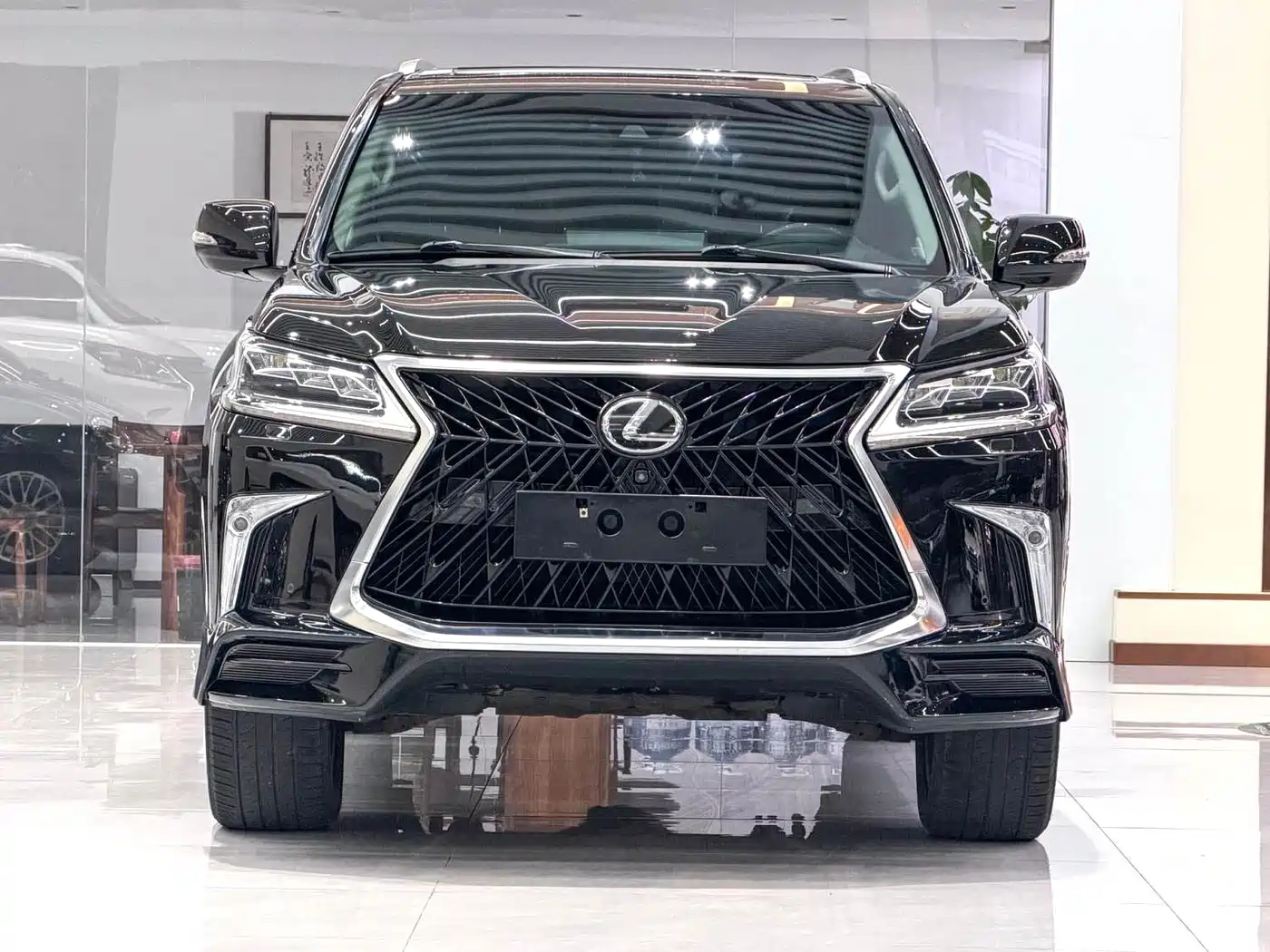 Lexus LX 2019 570 Prestige Luxury Edition фото 2