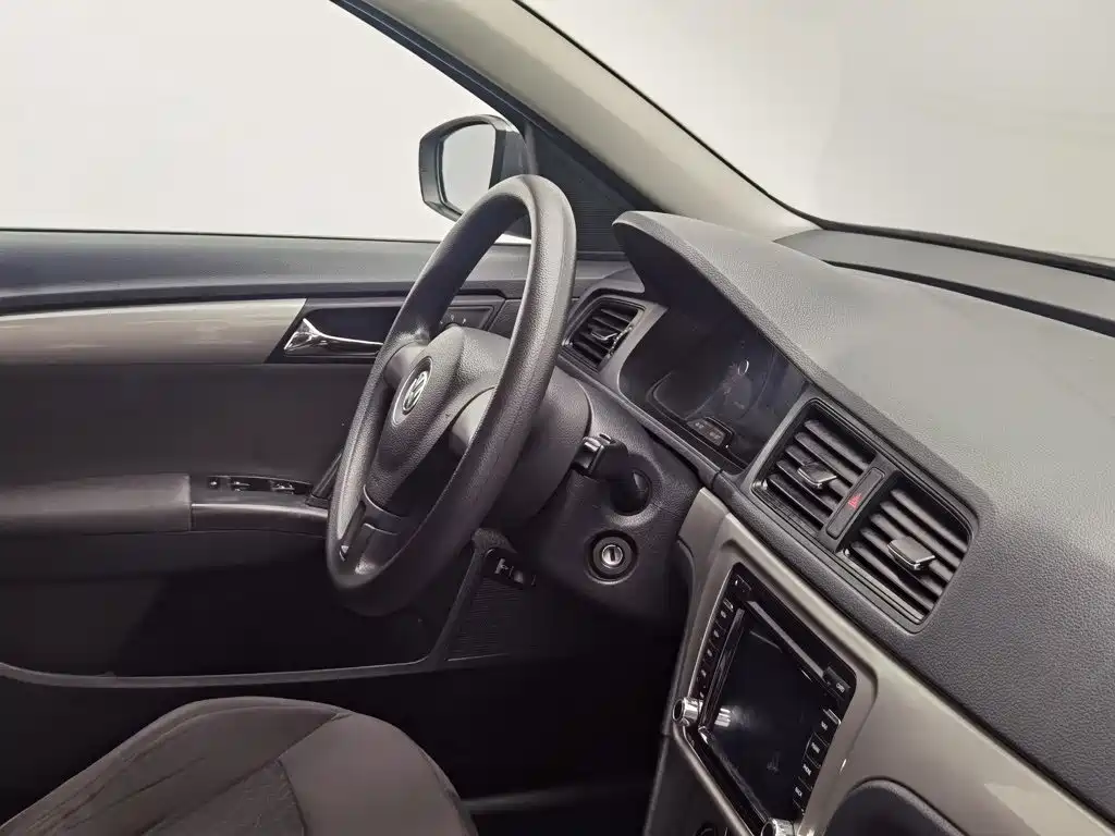 Фото 22 - Volkswagen Lavida