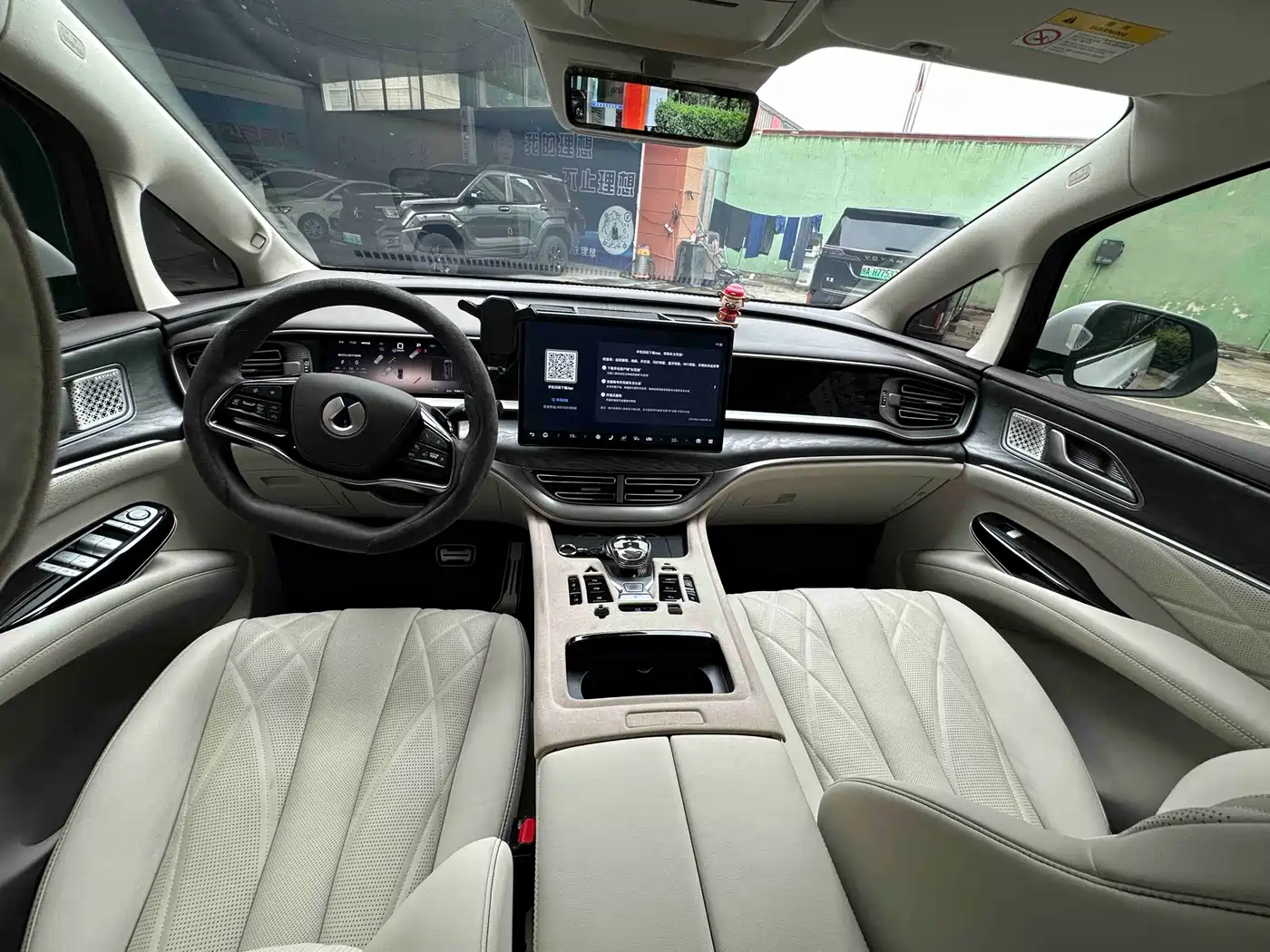 Denza D9 2025 DM-i Smart Drive Edition 1020 AWD Prestige фото 10
