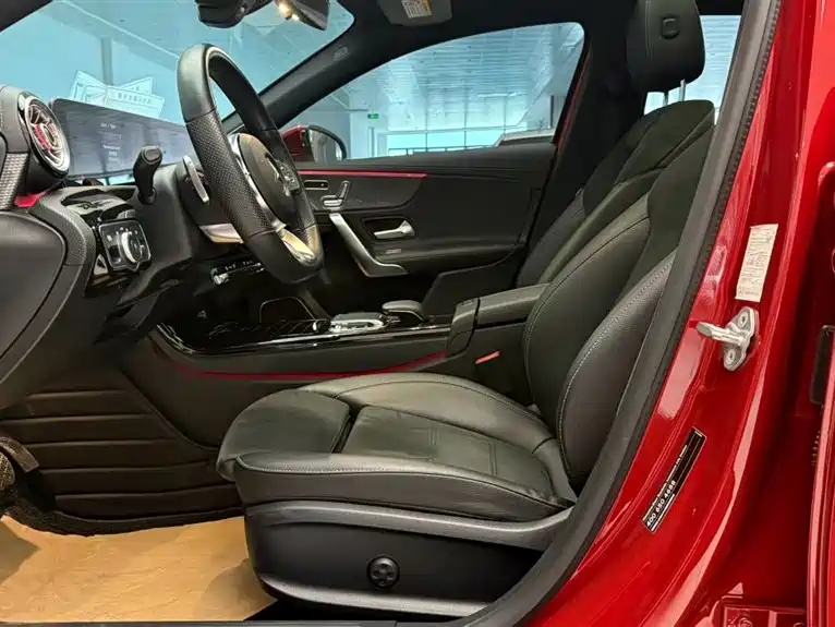 Mercedes-Benz A-Class 2019 A 200 L Sport Sedan фото 5
