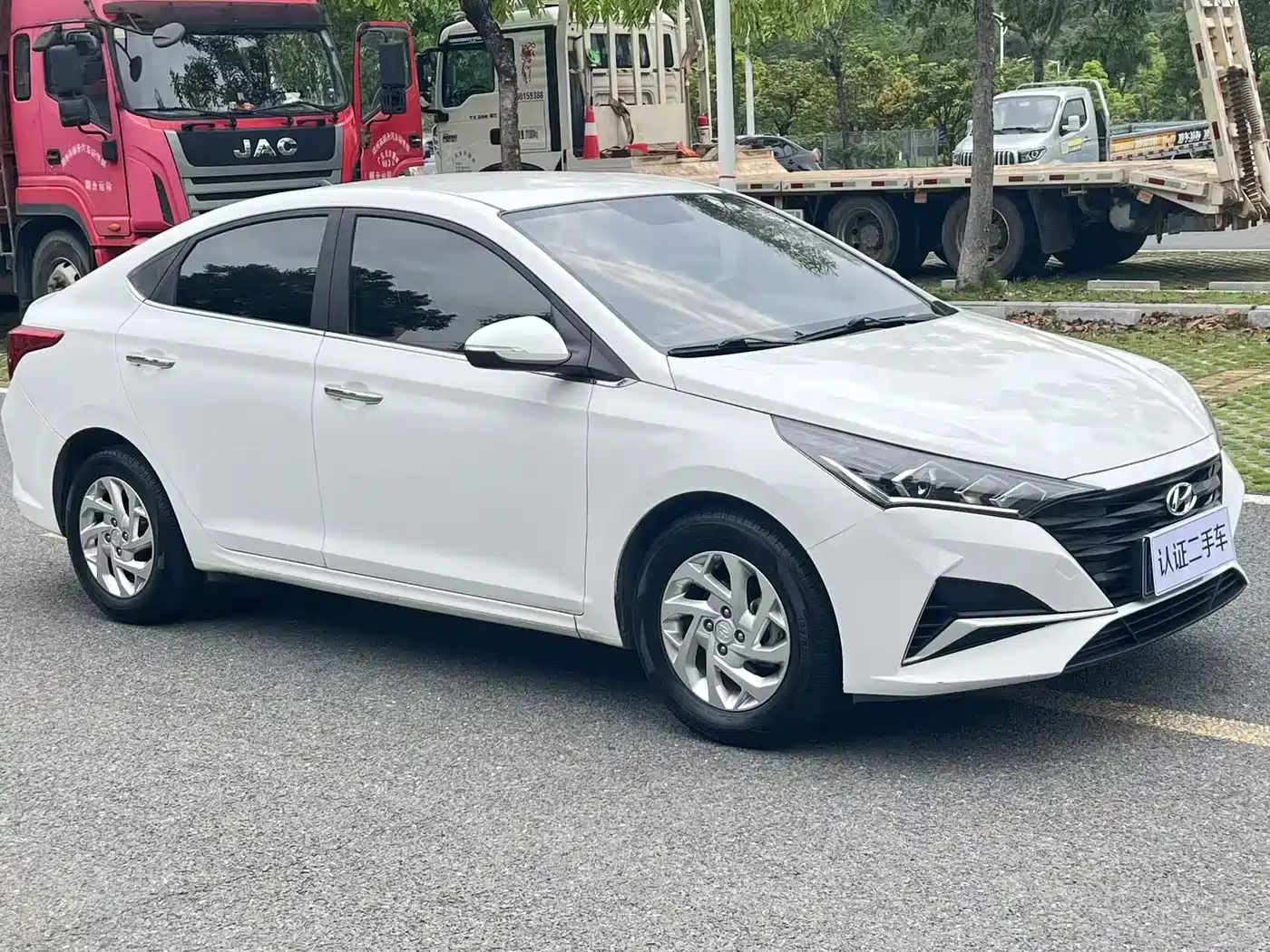 Hyundai Verna 2020 1.4L CVT GLS Cool Edition фото 3