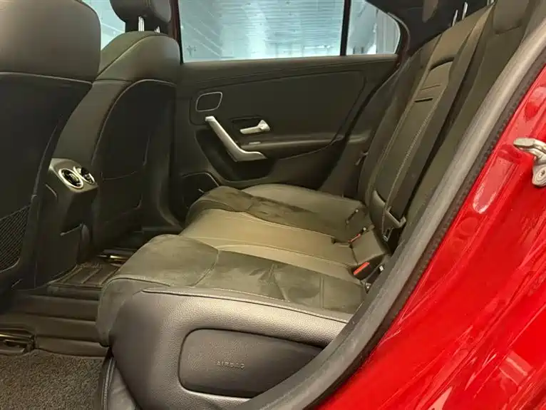 Mercedes-Benz A-Class 2019 A 200 L Sport Sedan фото 6