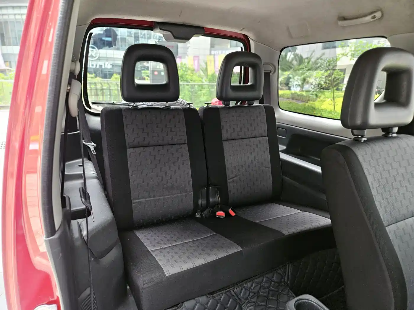 Suzuki Jimny (Import) 2009 1.3 MT Fashion фото 9