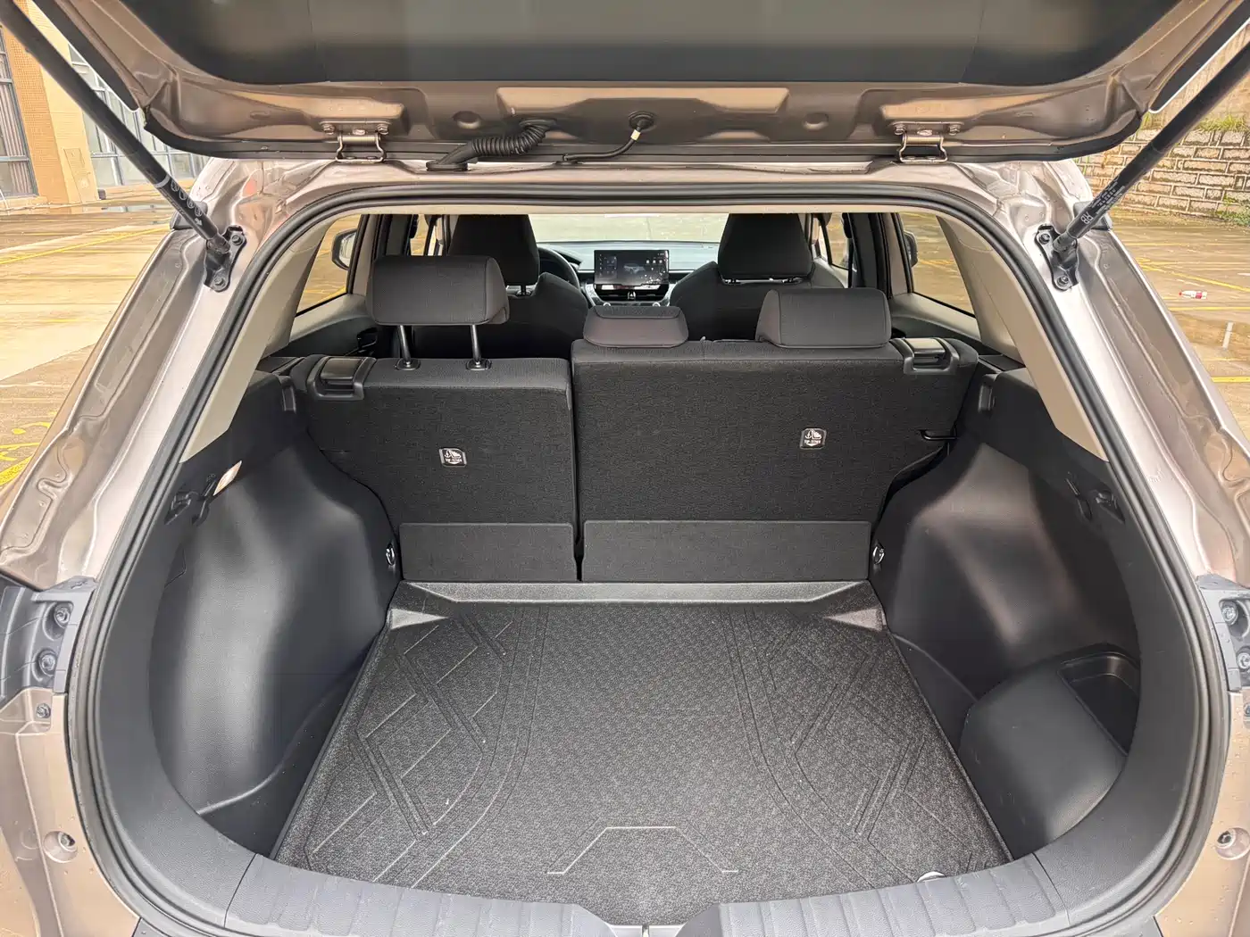 Toyota Frontlander 2023 2.0L Smart Hybrid Dual Engine Leading Edition фото 7