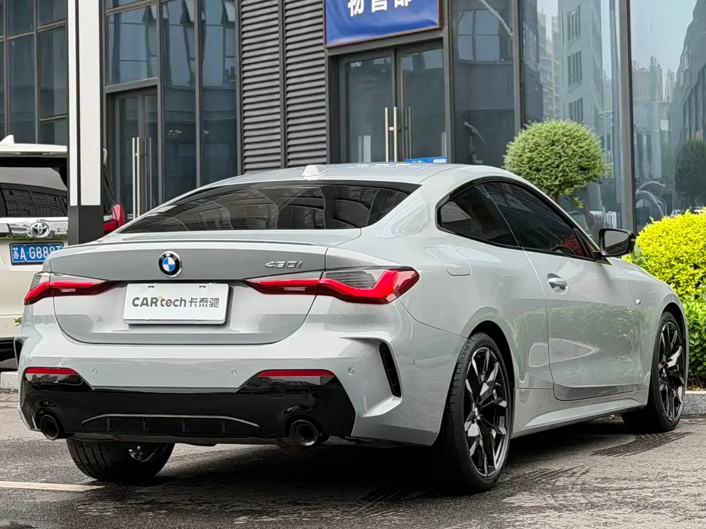 BMW 4 Series 2024 430i M Sport Shadow Edition фото 3