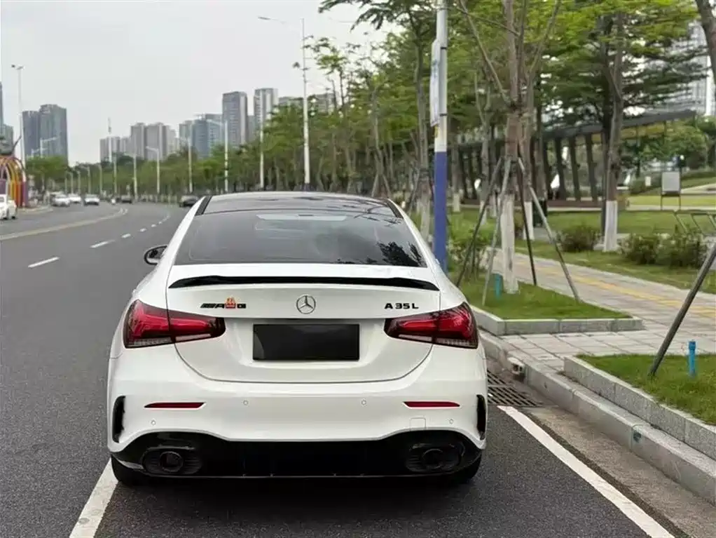 Mercedes-Benz A-Class 2019 A 200 L Sport Sedan фото 8