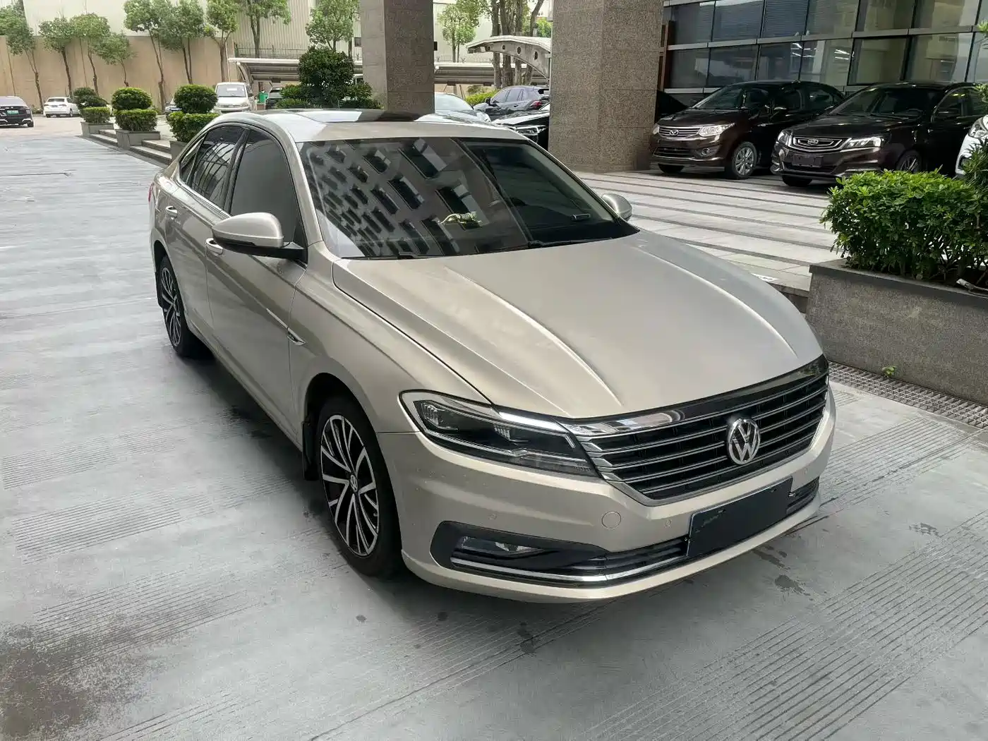 Фото 3 - Volkswagen Lavida
