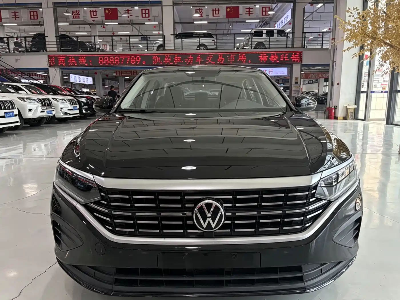 Volkswagen Passat 2022 280TSI Business Edition фото 2