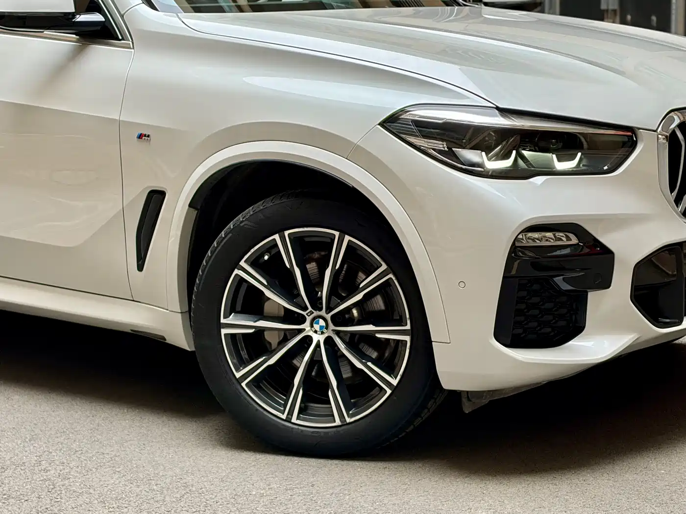 BMW X5 (Import) 2020 xDrive30i M Sport Package фото 12