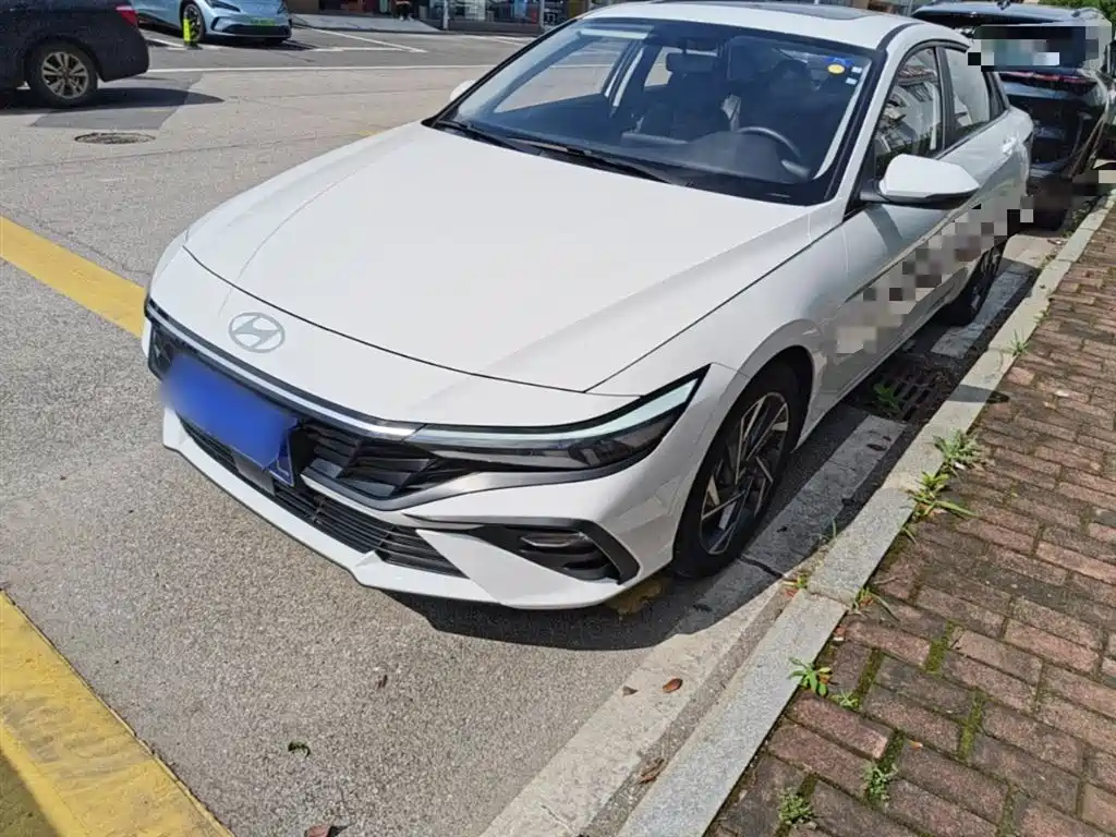 Hyundai Elantra 2023 1.5L CVT GLX Elite Edition